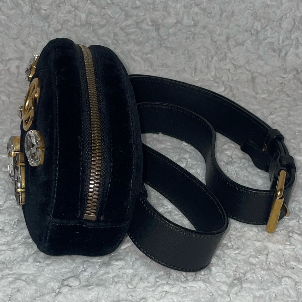 Gucci Marmont Chevron Quilted Velvet Crystal Belt Chest Bag in Black 476434 - Picture 7 of 17